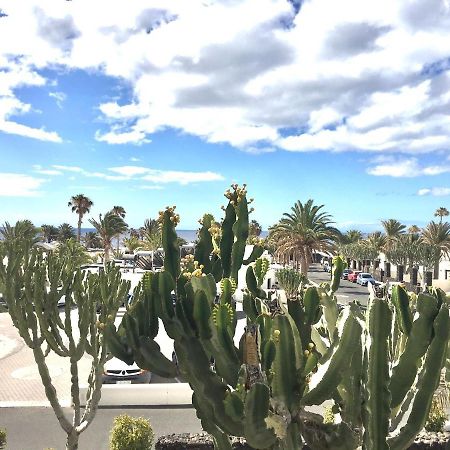 Cozzy Apartment Con Vista Al Mar Costa Teguise Bagian luar foto