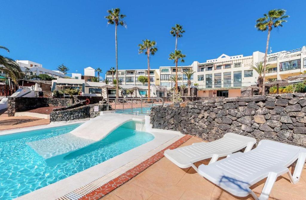 Cozzy Apartment Con Vista Al Mar Costa Teguise Bagian luar foto