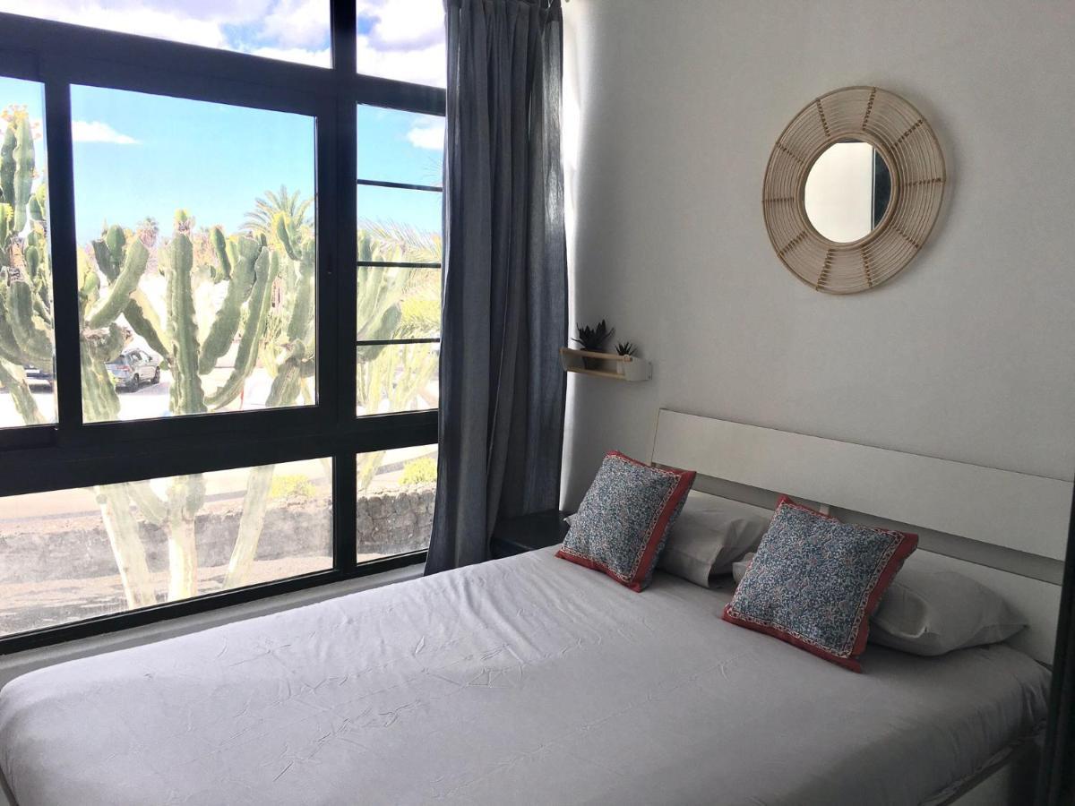 Cozzy Apartment Con Vista Al Mar Costa Teguise Bagian luar foto